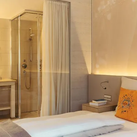 ホテル Strandhotel Am 4*