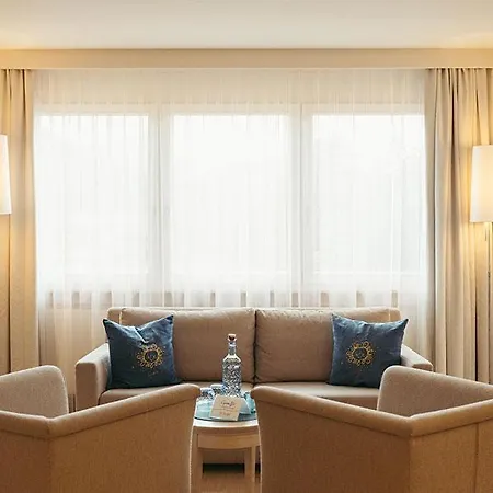 호텔 Strandhotel Am 4*