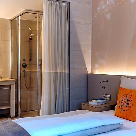 Strandhotel Am Weissensee