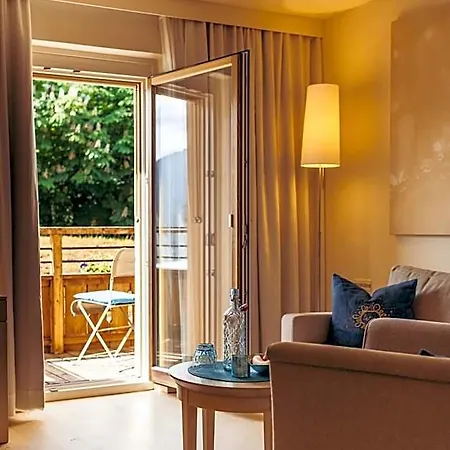 Hotel Strandhotel Am Weissensee 4*
