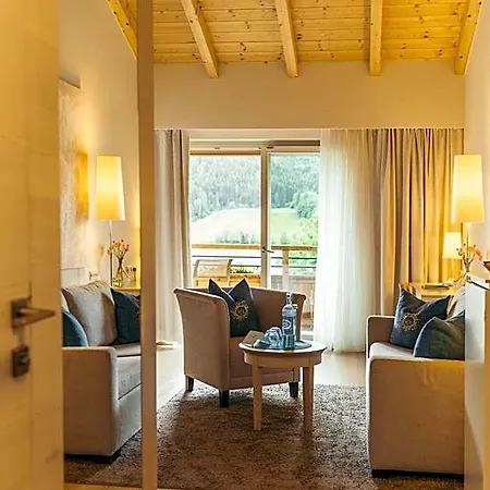 Strandhotel Am Weissensee Weissensee