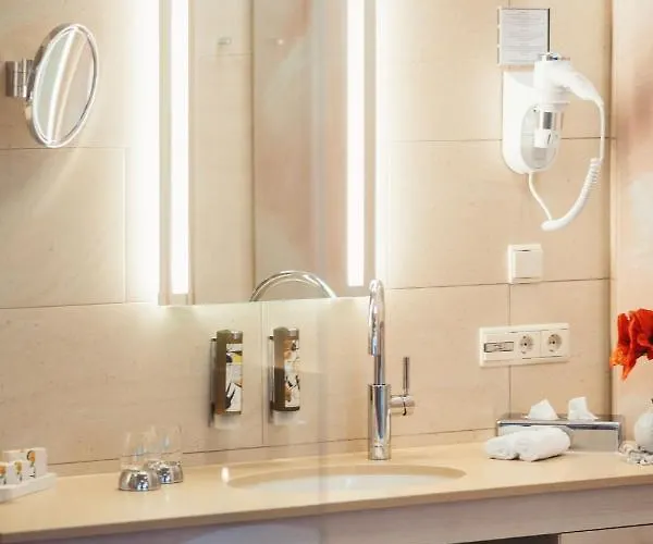 Strandhotel Am Weissensee Hotel 4*