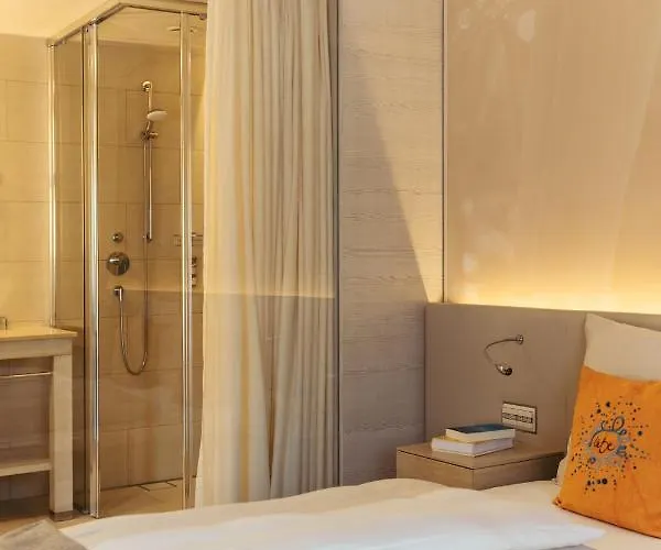 Hotel Strandhotel Am Weissensee 4*