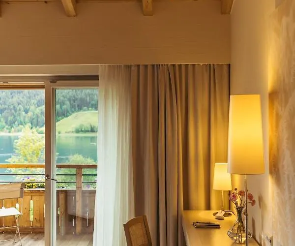 Strandhotel Am Weissensee Hotel Weissensee