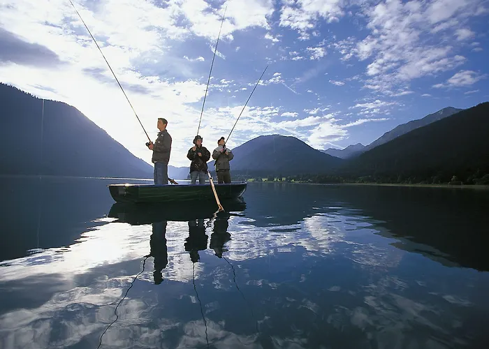 Strandhotel Am Weissensee Hotel