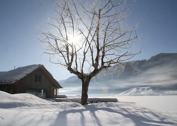 Strandhotel Am Weissensee 4*