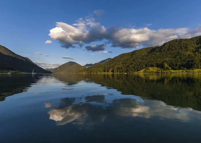 Strandhotel Am Weissensee Hotel