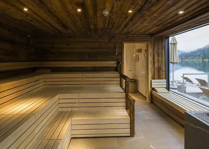 Hotel Strandhotel Am Weissensee 4*